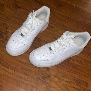 Nike Air Force 1 lows white Sz 11.5 US Men (original box not included)